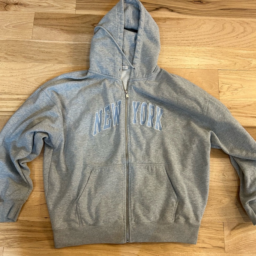 Brandy Melville New York full zip hoodie oversized